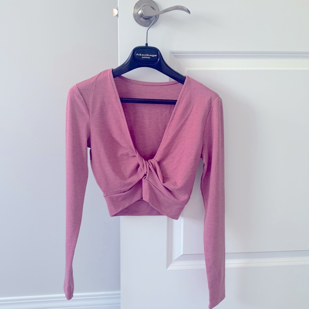 NWOT Crop long sleeve twisted keyhole front top, size S, mauve pink